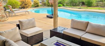 Stylish 3BR Retreat + Office and Private Pool in Edmond