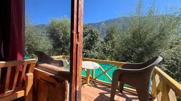 Classic Double or Twin Room | Property grounds