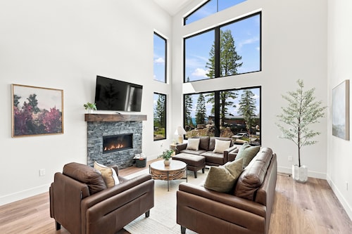 Brundage Luxury Retreat | Hike • Bike • Relax