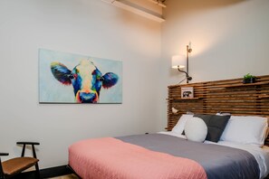 Unclassified image, 3 of 12, button - Downtown Penthouse with City View & Free Parking (Appleton)