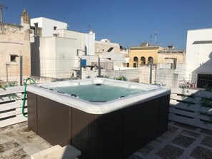 Imej tidak diklasifikasikan, 5 daripada 22, butang