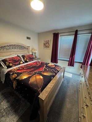 2 bedrooms, iron/ironing board, WiFi, bed sheets