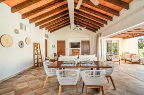Dining - Las Quintas 6B - 2BR Chic Condo on Golf Course/SDC Hotel Zone, Beach & Dining. (San José del Cabo)