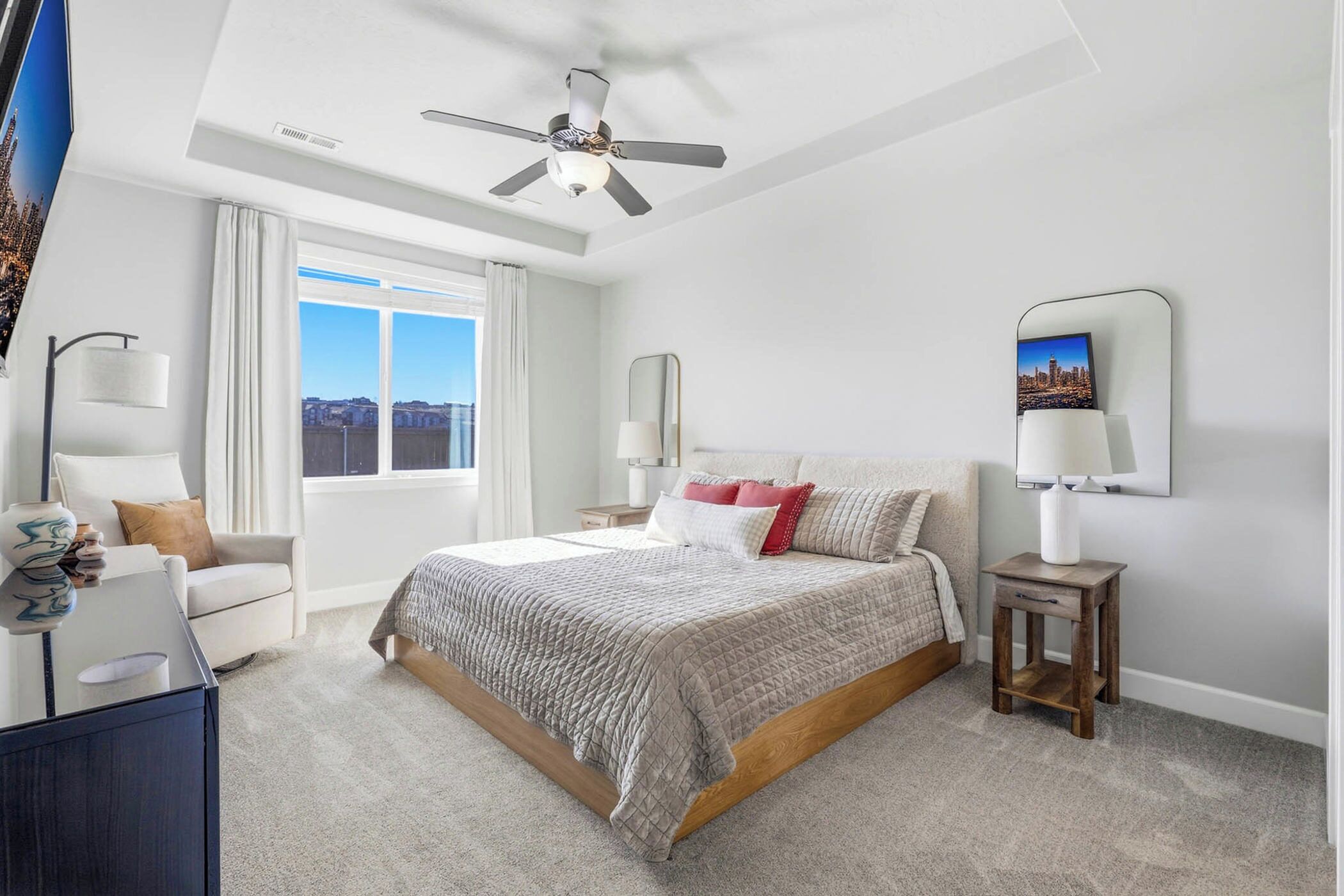 3 chambres, fer et planche à repasser, Wi-Fi gratuit, draps fournis