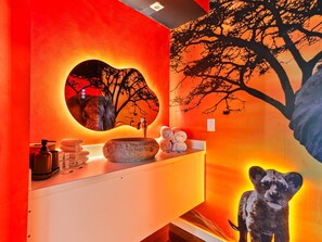 Interior - Lion King studio w/ pool & workspace (Kissimmee)