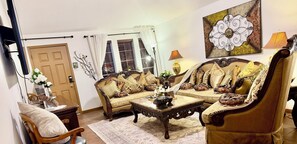 Interior - Casa de Capucine: Timeless Elegance & Grand Interiors. (Humble)