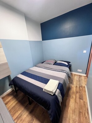1 bedroom, Internet, bed sheets - Quiet apartment in the heart of the Cours Julien (Marseille)