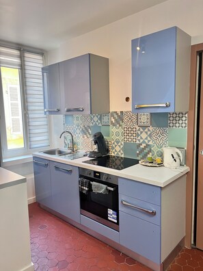 Private kitchen - Quiet apartment in the heart of the Cours Julien (Marseille)