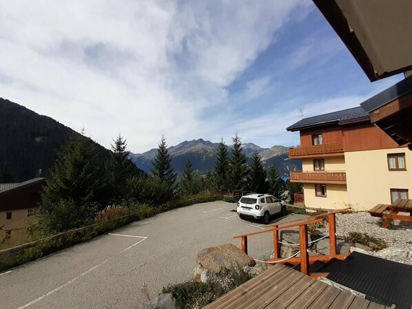 Property grounds - Ground floor, balcony, tv, ski locker, 34m², Valfréjus (Valfréjus)