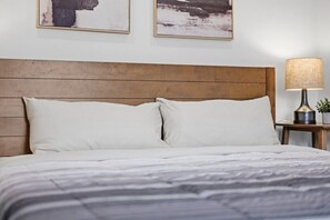 2 chambres, fer et planche à repasser, accès au Wi-Fi (inclus)