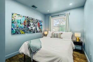 9 dormitorios, Internet, ropa de cama