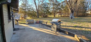 Outdoor dining - The Hideaway on Locust, 2 bedroom, pet friendly home in Lead Hill, Arkansas (Lead Hill)