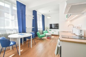 Luokittelematon kuva, 2 kautta 14, painike