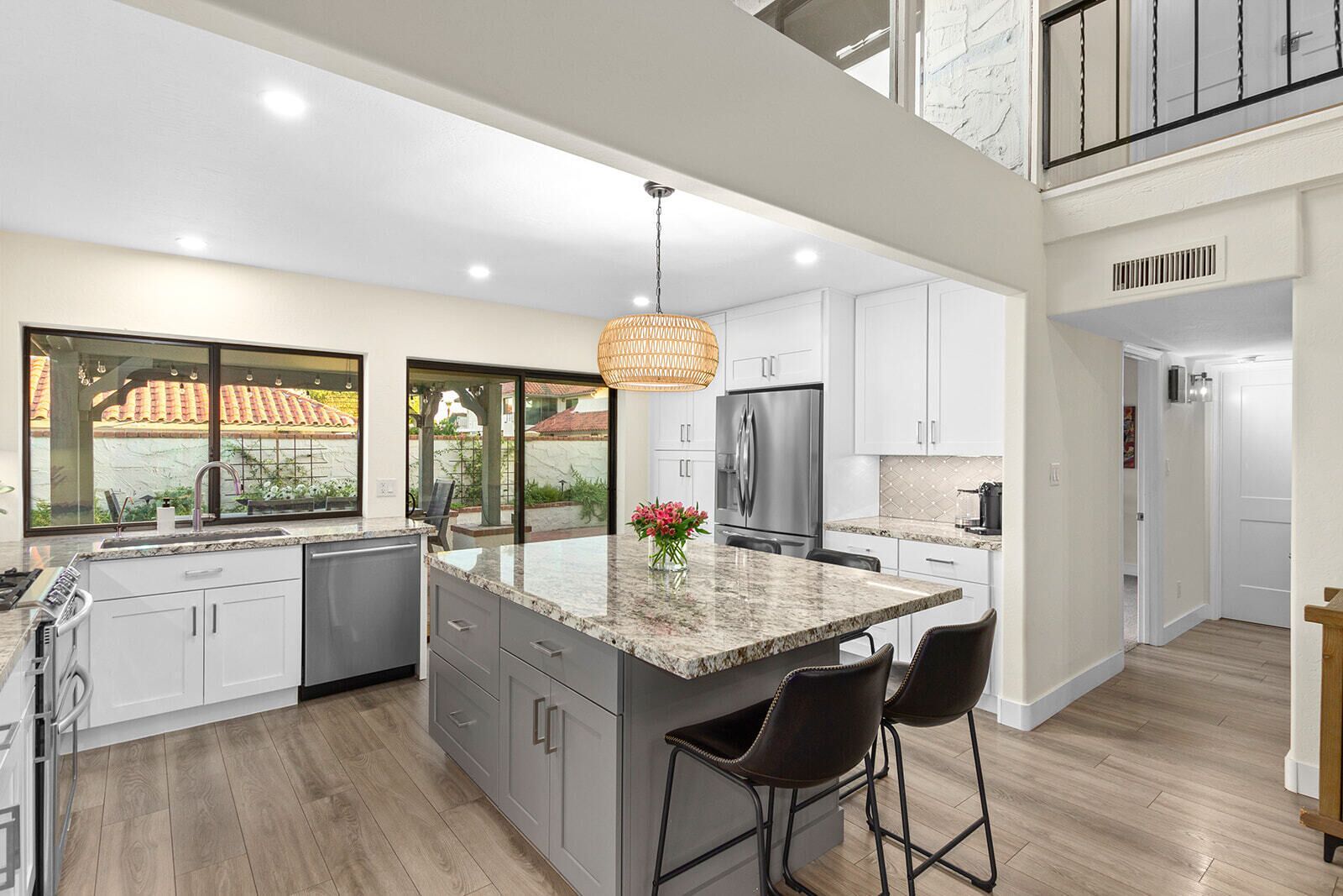 Mikrowelle, Ofen, Herdplatte, Geschirrspüler