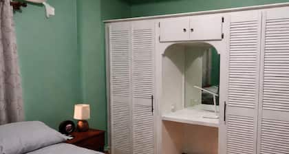 Fabulous 3-bedroom house with AC in welcoming St. Patrick's