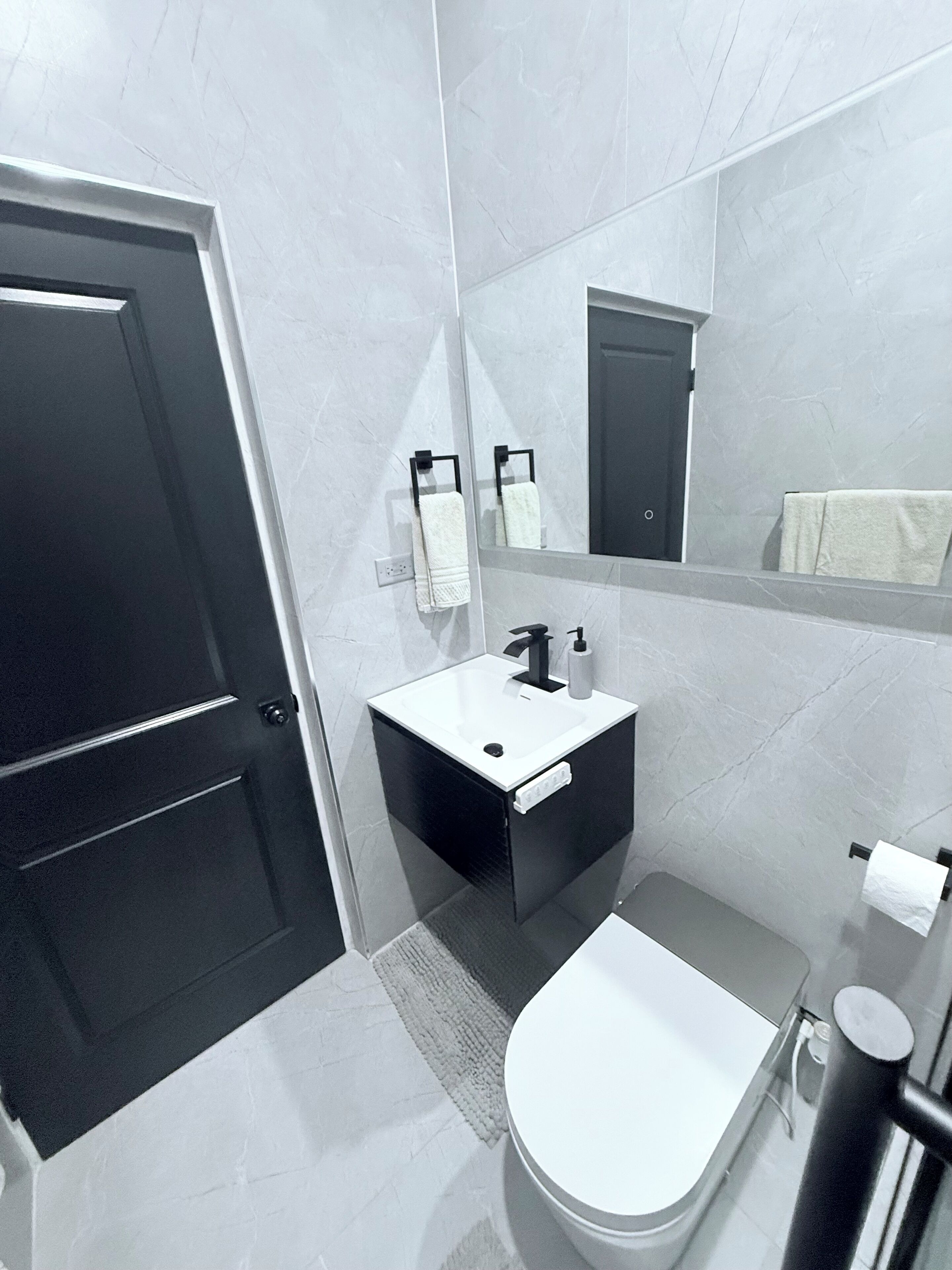 Shower, bidet, towels, soap