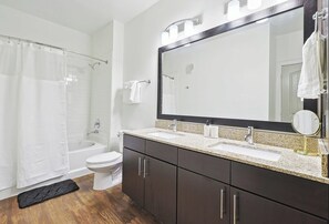 Imagen sin descripción, 3 de 34, botón