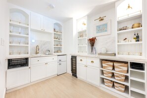 Private kitchen - 1-bedroom 1.5 bath apartment in beautiful Cap Cana with private pool and gym (Punta Cana)