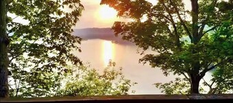 Cozy 2-bedroom A frame house with stunning lake views in quaint Somerset