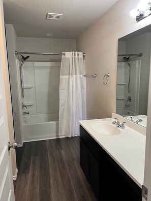 Nicht klassifiziertes Bild, 4 von 24, Schaltfläche