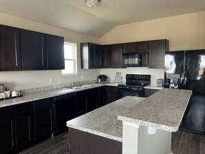 Unclassified image, 4 of 24, button - A Winning Stay-Mins. from Firelake Fields & Casino-Enjoy the Large Yard&Hot Tub (Shawnee)