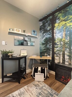 Interior - Enjoy your stay in this cozy & comfortable home with everything you need! (Marion)