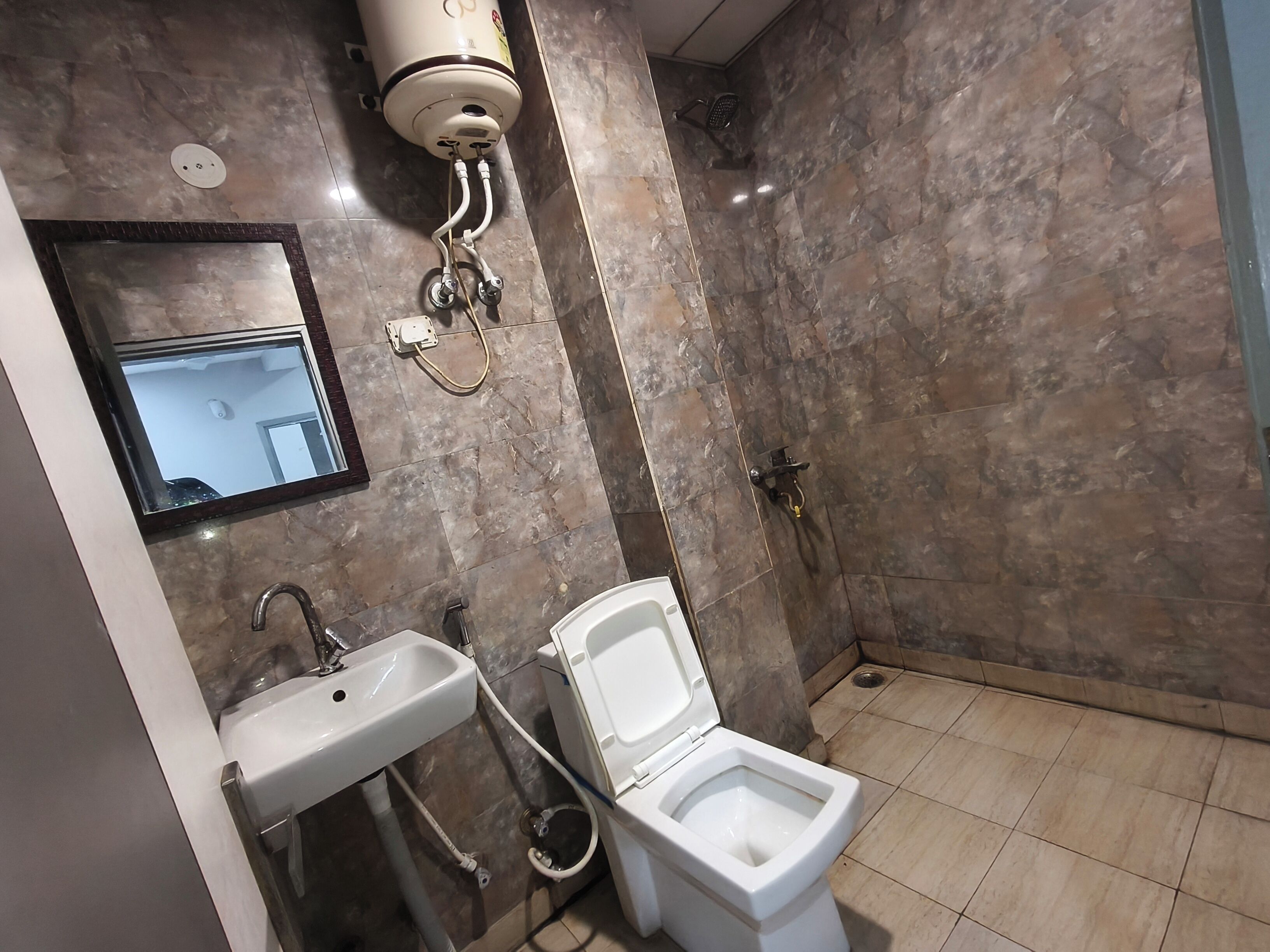 샤워 시설, 무료 세면용품, 헤어드라이어, 타월