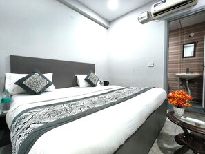 Free WiFi - Hotel White Stone near Anand Vihar  (New Delhi)