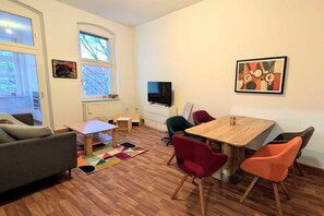 Smart TV - Children welcome! Spacious family apartment 5 minutes from the center (Lübben (Spreewald))