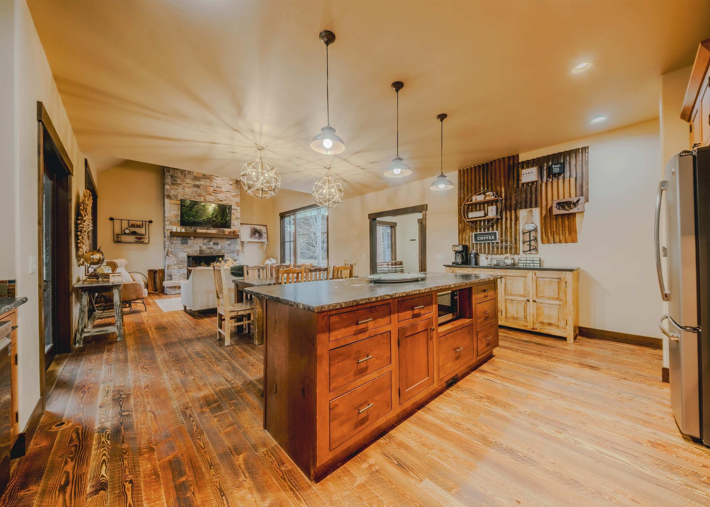 Casa, varias camas, patio, vistas al campo de golf (Wilderness Club Manor) | Cocina privada