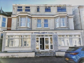 Fachada da propriedade