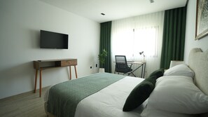 Unclassified image, 4 of 36, button - Modern Smart Home w/ Office, Pool, Gym & Fast WiFi - 10 min to Airport (Tunis)