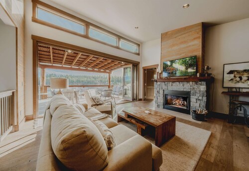 Wilderness Club Home Hot Tub 18th Hole Views