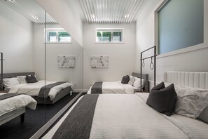7 chambres, bureau, fer et planche à repasser, Wi-Fi gratuit