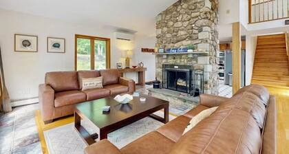 Naples Family Gateway: Hilltop Retreat 1.8 Acres