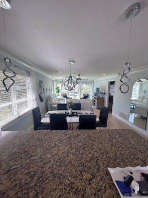 Interior - Walk to the Beach, Fun, and Shopping on Siesta Key!! (Sarasota)