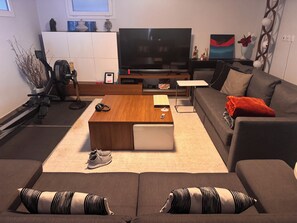 Interior - Private Villa with Heated Pool, Jacuzzi & Garden | July–October Rental Cascais (Cascais)