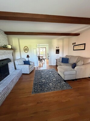Smart TV, fireplace, video games
