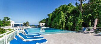 Grand Laguna Beach Condo J2