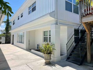 Exterior - New Studio Apartment w/ Kitchen - A (West Palm Beach)