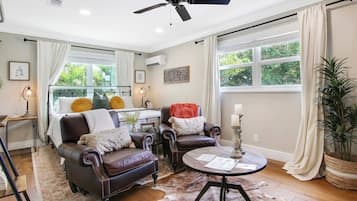 1 bedroom, iron/ironing board, travel cot, WiFi