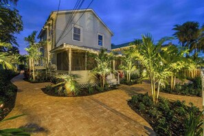 Imagen sin descripción, 4 de 52, botón