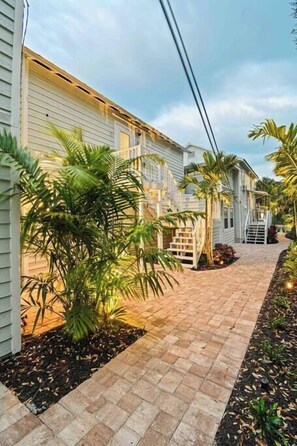 Nicht klassifiziertes Bild, 3 von 46, Schaltfläche