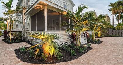 Modern Studio in Downtown Stuart #5