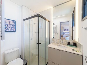 Unclassified image, 4 of 20, button - Premium studio apartment with pool, garage, and gym. (Joinville)