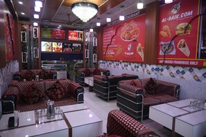 Gambar tidak terklasifikasi, 4 dari 48, tombol