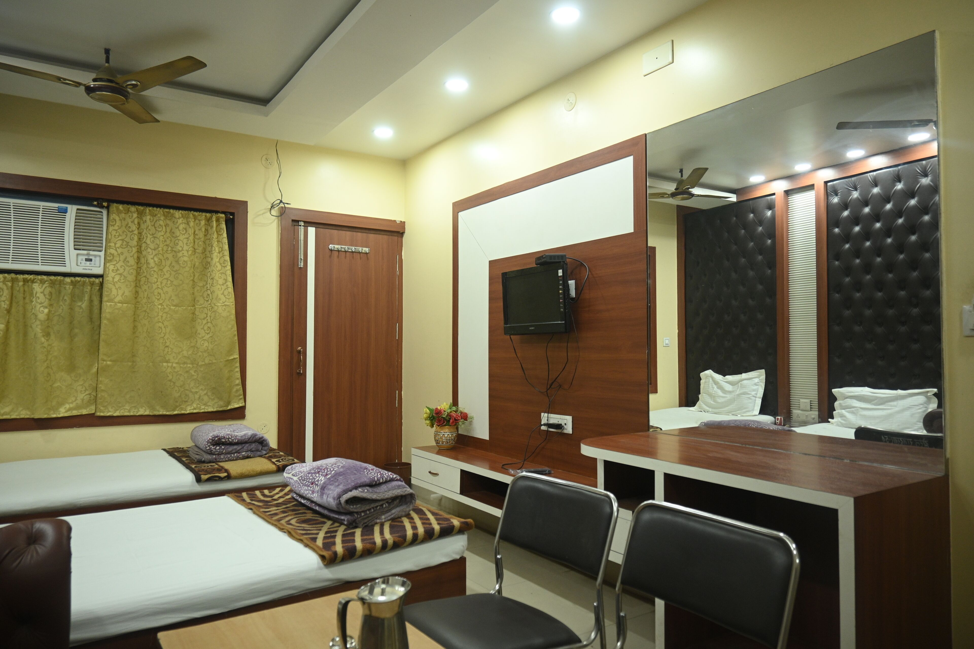 Deluxe Twin Room, Balcony, City View