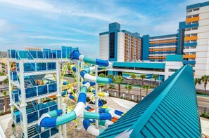 Children’s area - Beautifully Decorated unit with Pool & Ocean Views (Myrtle Beach)