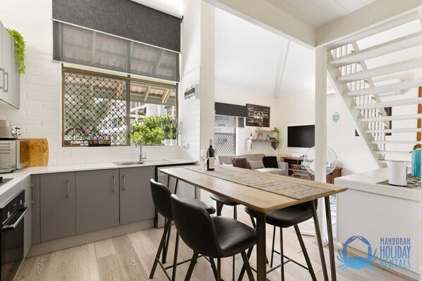 Unclassified image, 1 of 24, button - Mandurah Family Splash (Mandurah)