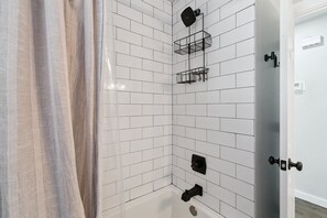Towels, toilet paper - Modern, comfortable and conveniently located in OKC! (Oklahoma City)